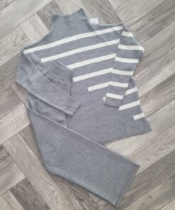 Ensemble de 2 pièces pour femmes modèle gris rayé blanc