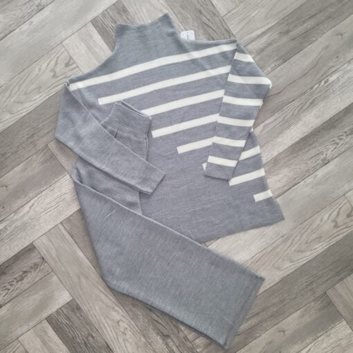 Ensemble de 2 pièces pour femmes modèle gris rayé blanc
